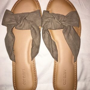 Brand New Bow Slides